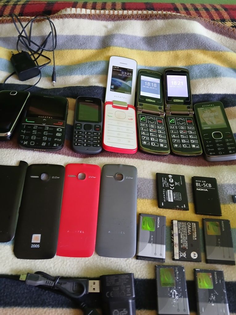 Telefony Alkacet,Nokia,Mayfon,plus ładowarki i baterie do nich