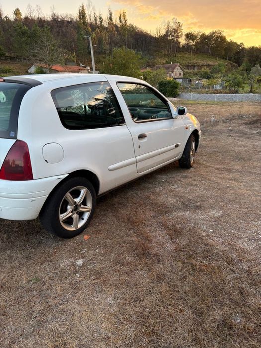Renault clio 1900cc