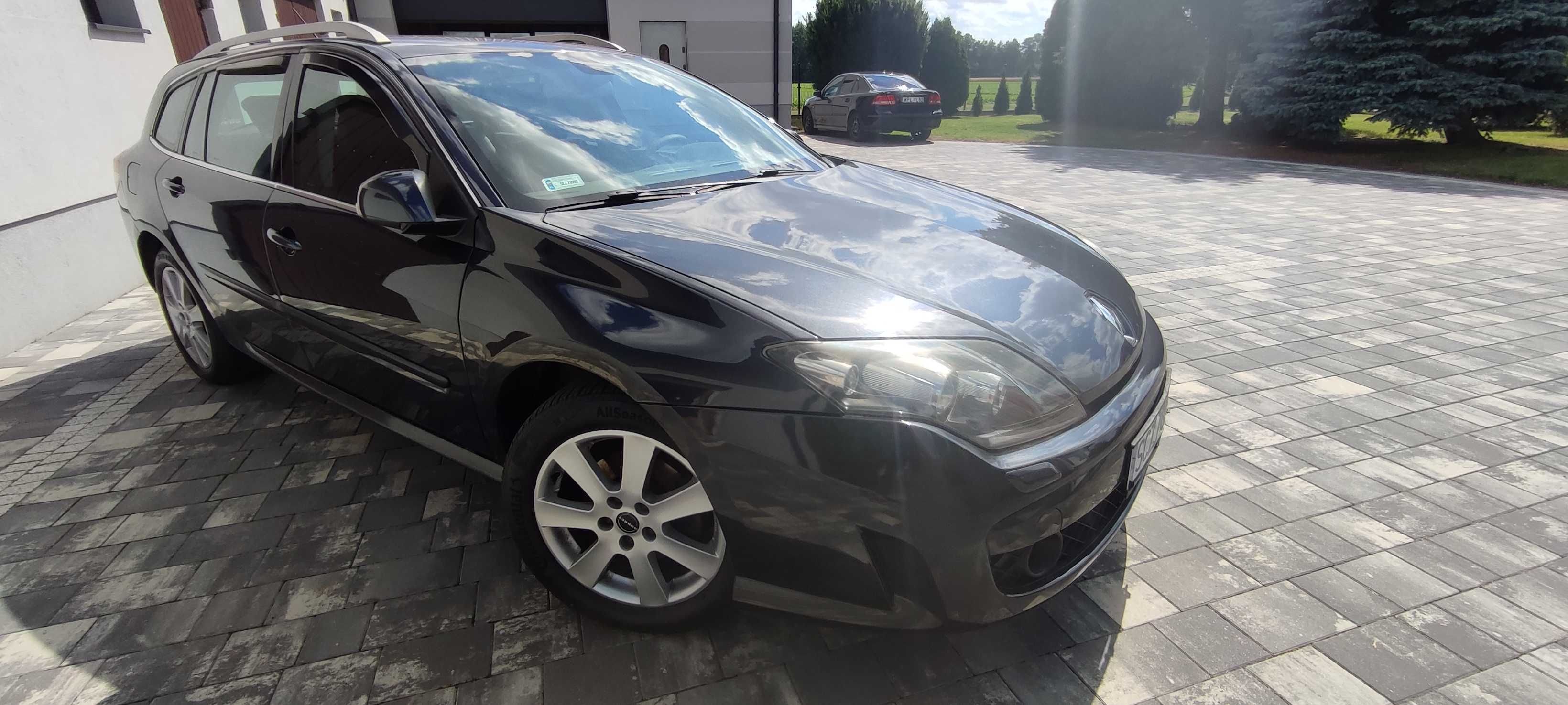 Zadbana Renault Laguna 3-2.0 Benz.Rok 2010/11-Bez wkładu finansowego.