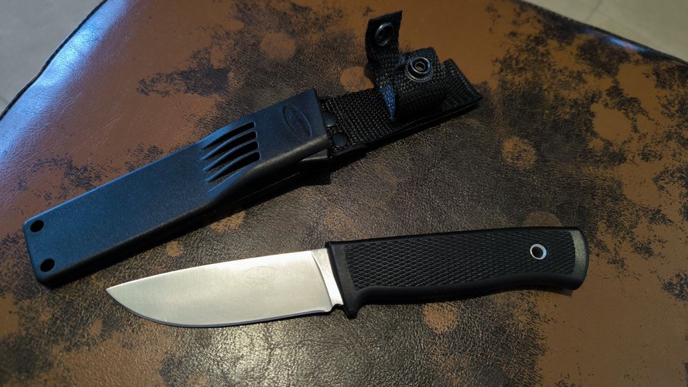 Faça tática Fallkniven F1 nova