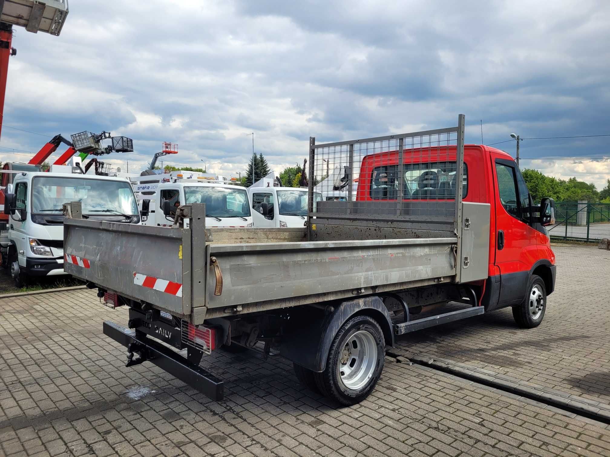 daily/iveco/kiper/35c13/2016r/wywrotka/nowe/tarcze/klocki/linki/piasty