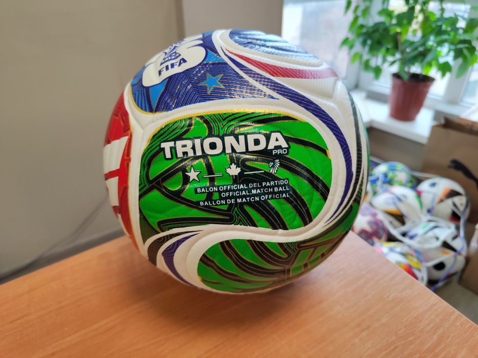 Мяч футбольный Adidas Trionda World Cup 2026, термошов, 5 и 4  размеры