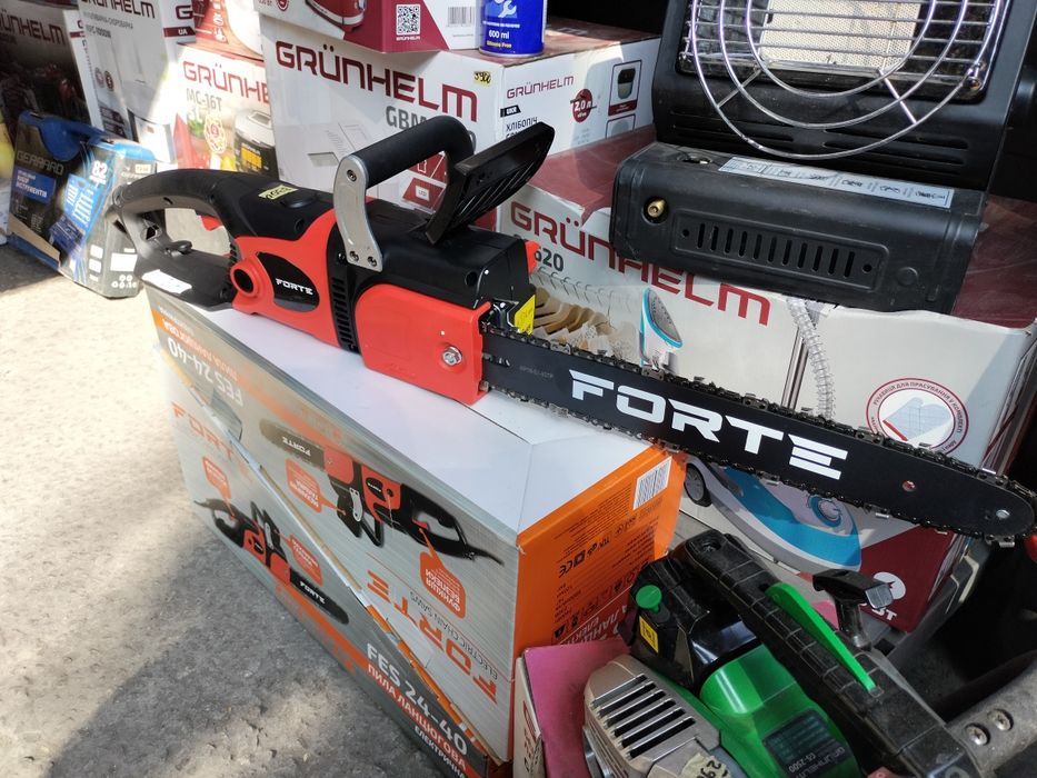 Акция Forte FES24-40 Электропила цепная прямой двигатель