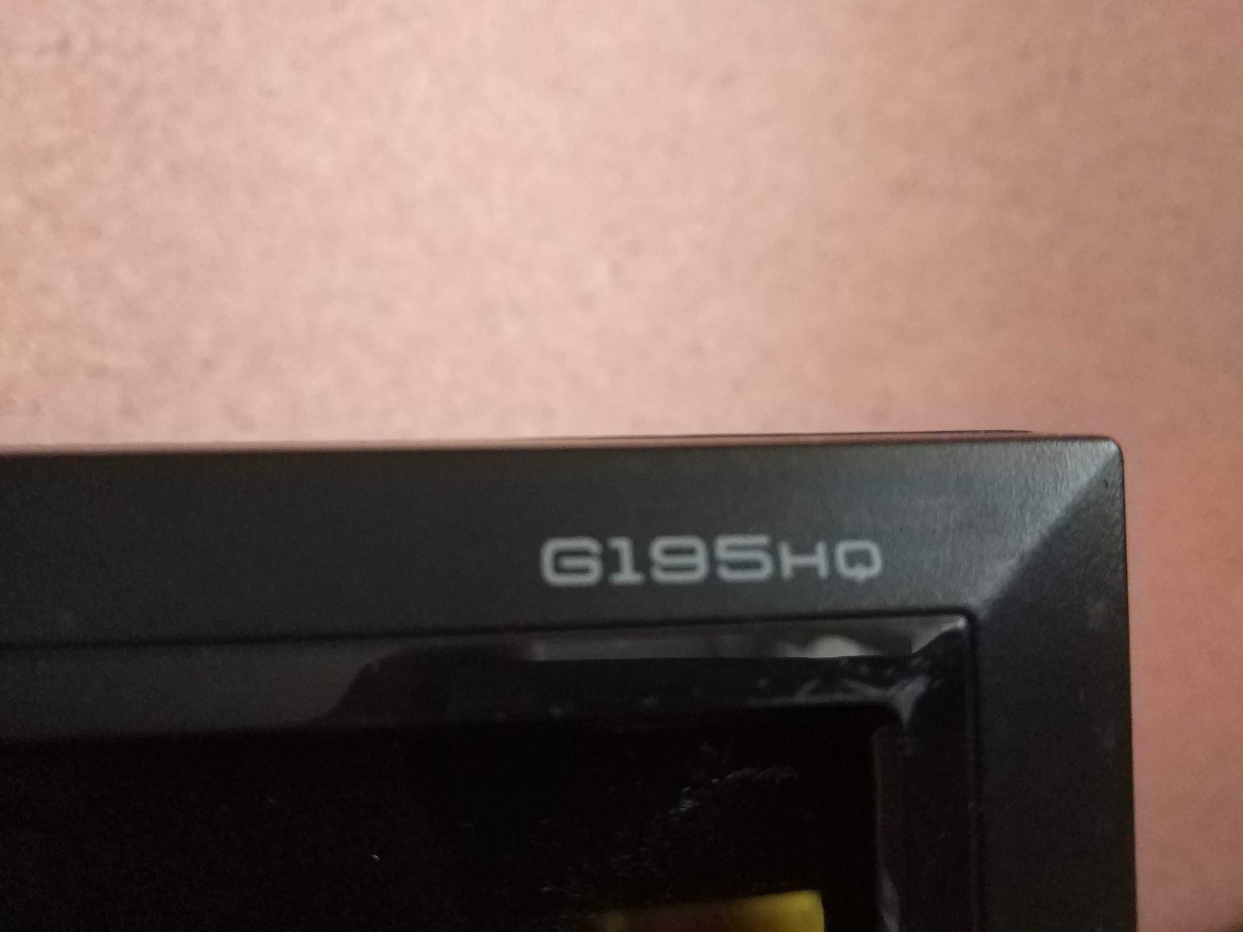 Монітор 19 "  в гарному і робочому стані  Acer G195HQ