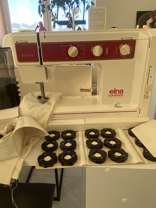 Шаейная машина Elna Carina Electronic 390B