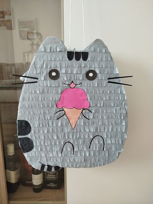 Duża piniata XXL Kot Pusheen z lodem