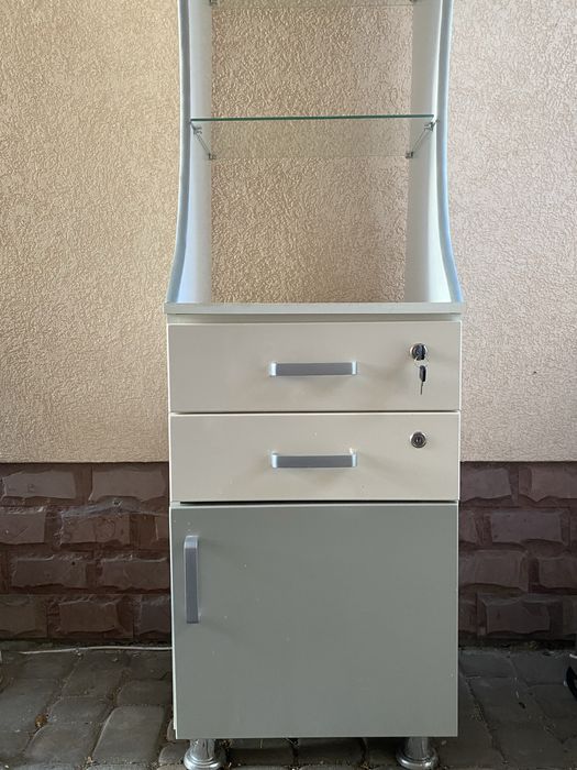 Офісна шафа -пенал,  дві навісні шафки