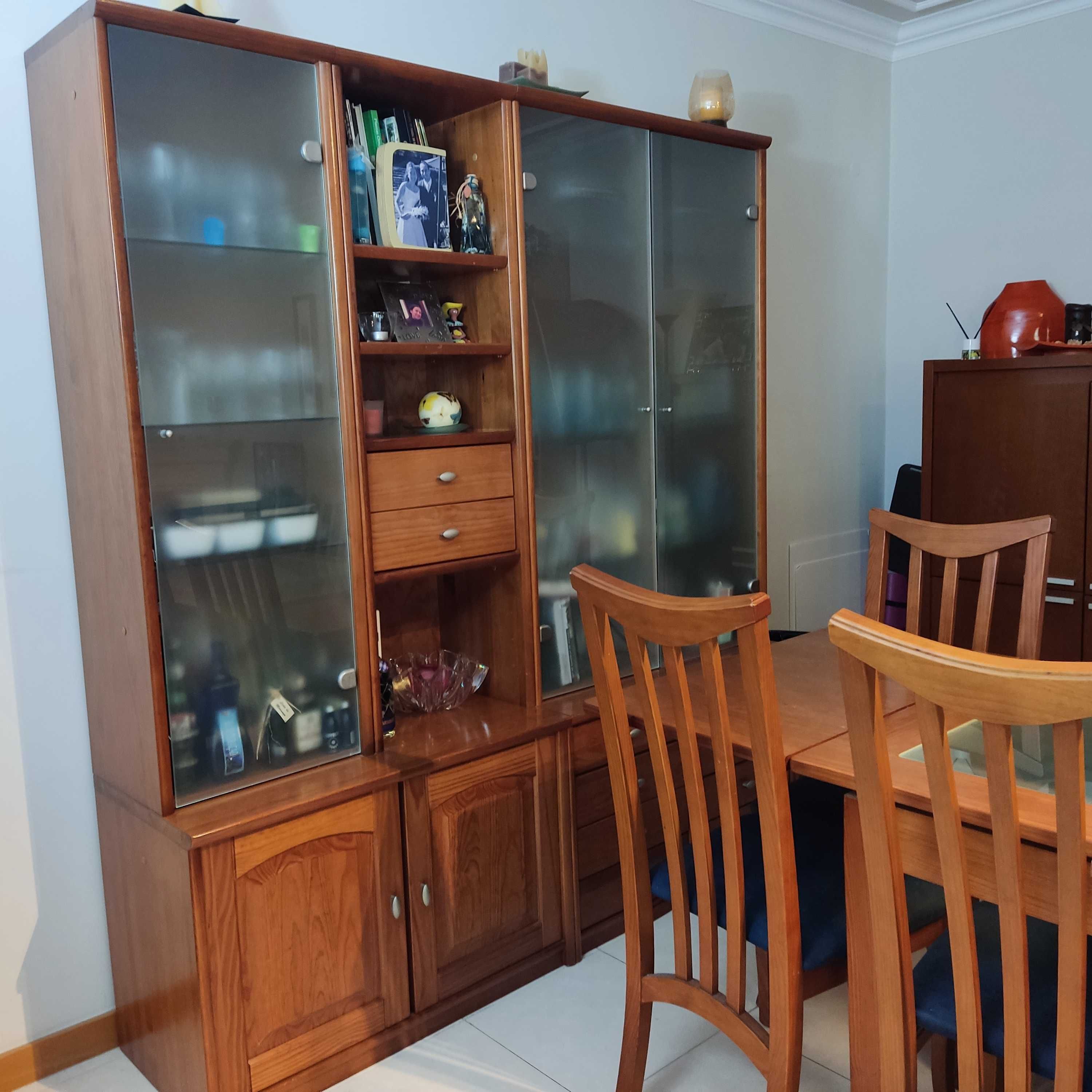 Conjunto Móveis de Sala de Jantar