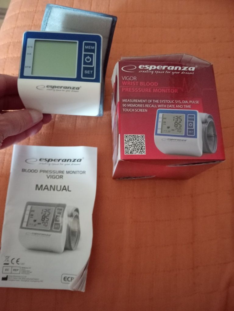 Aparelho medir a tensão