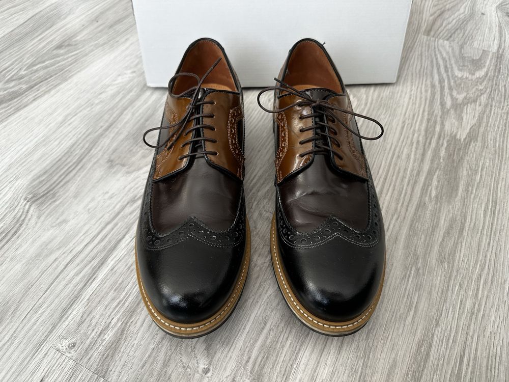 Buty klasyczne OLIVIER II marki conhpol