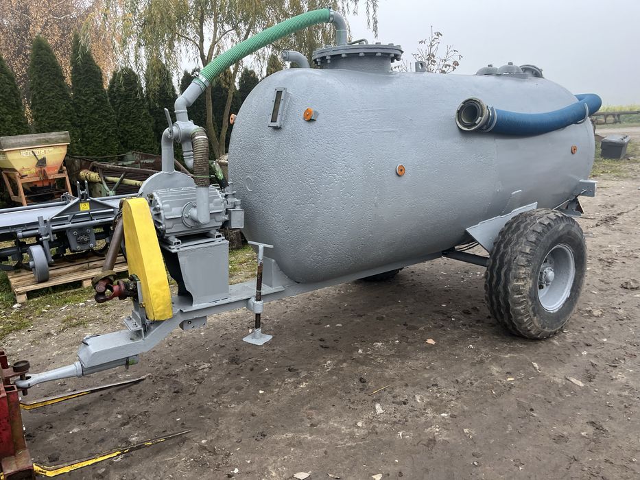 Beczkowóz 3500l wóz asenizacyjny