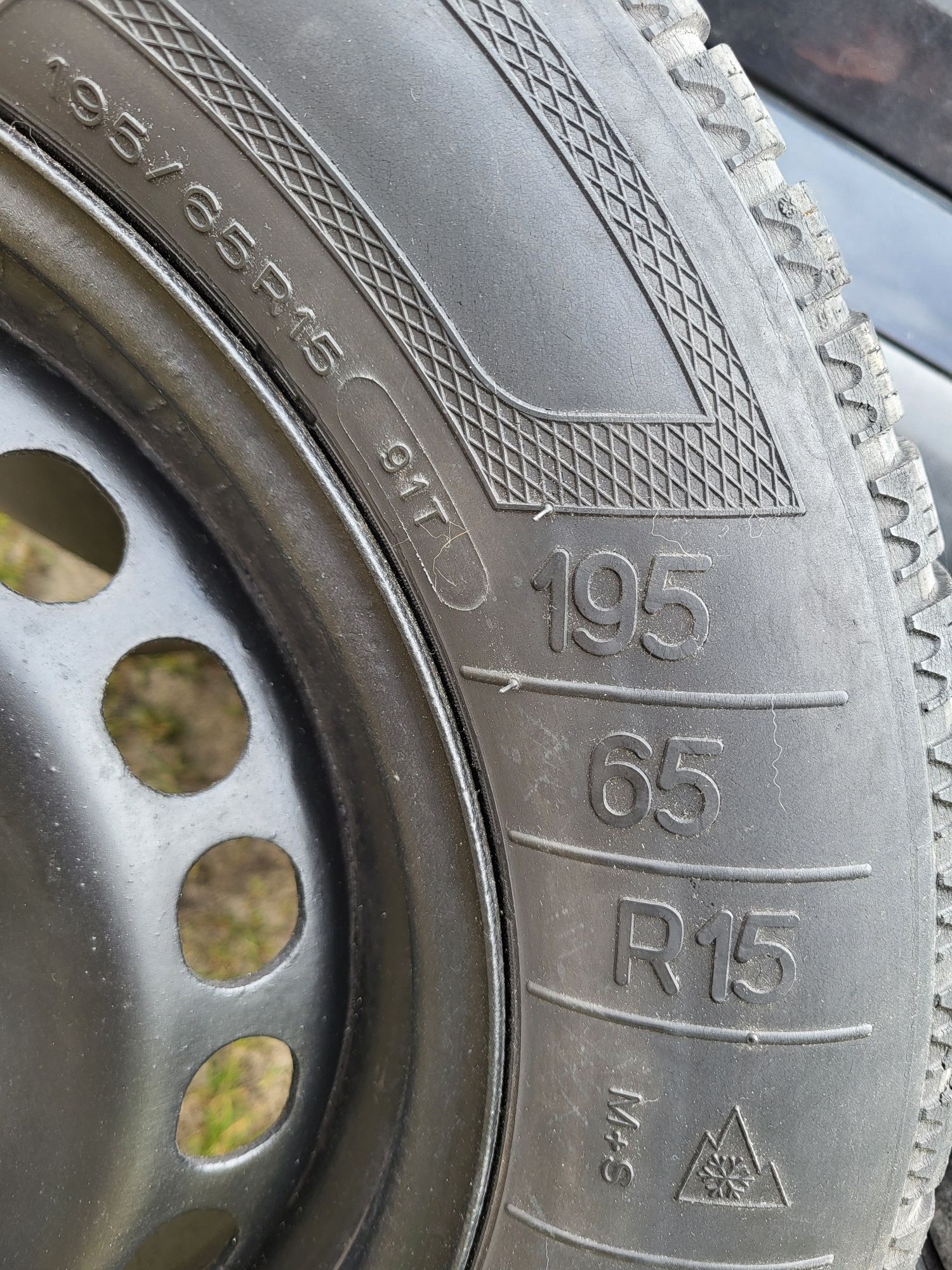 Koła zimowe 195x65x15 5x112 VWPassat, Audi A4 B5