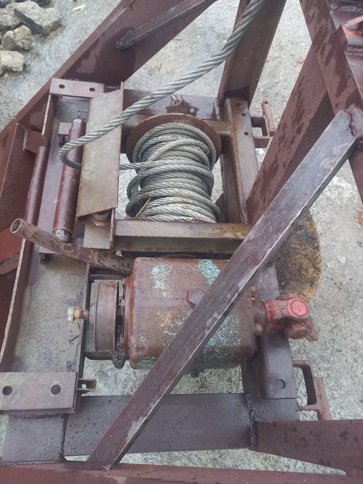 Sprzedam wyciągarka Leśna lebiodka, star 660