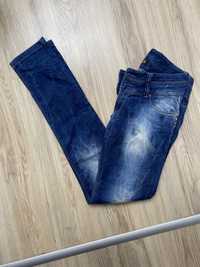 Spodnie rurki jeansy M