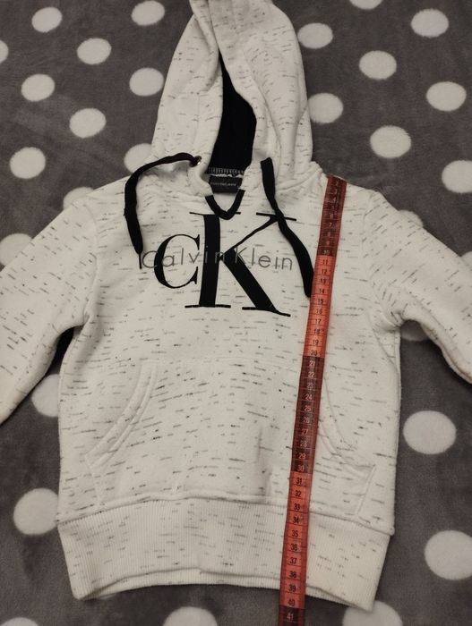 Calvin Klein, 104