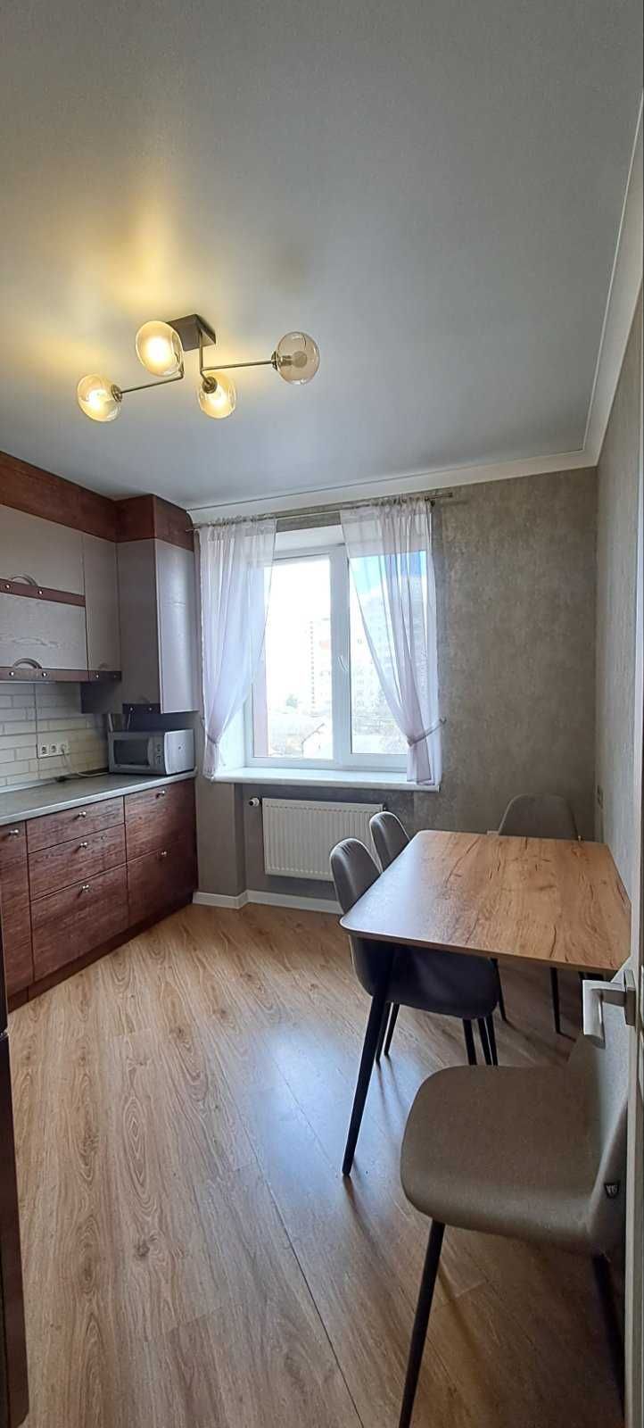 (3) Продам 2-ох кімнатну квартиру на Слов'янці 4432
