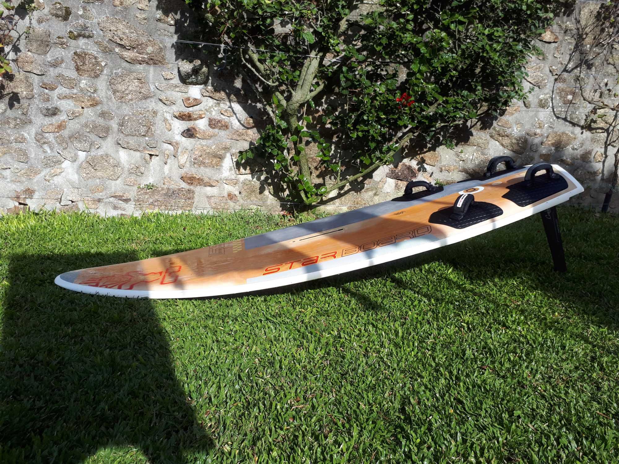 Aulas de windsurf na Póvoa de Varzim, Azurara ou Esposende
