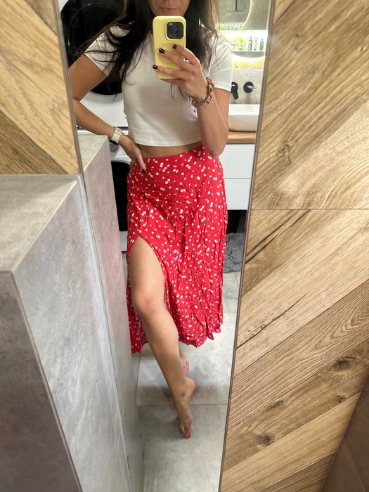 Czerwona długa spódnica z rozcięciem Sinsay S nowa z metką