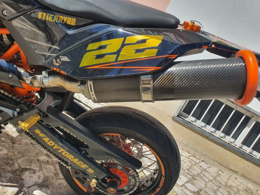 Vendo Ktm 690 sm