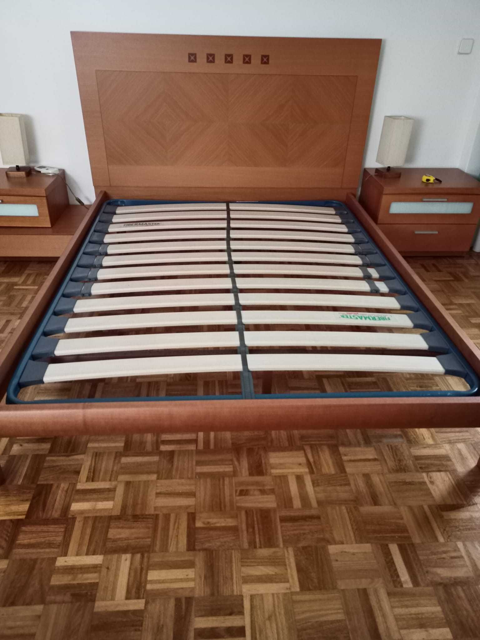 Cama (atualmente só colchão Molaflex 1,90x1,50m embalado como novo)