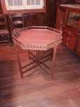 Mesa com tabuleiro vintage