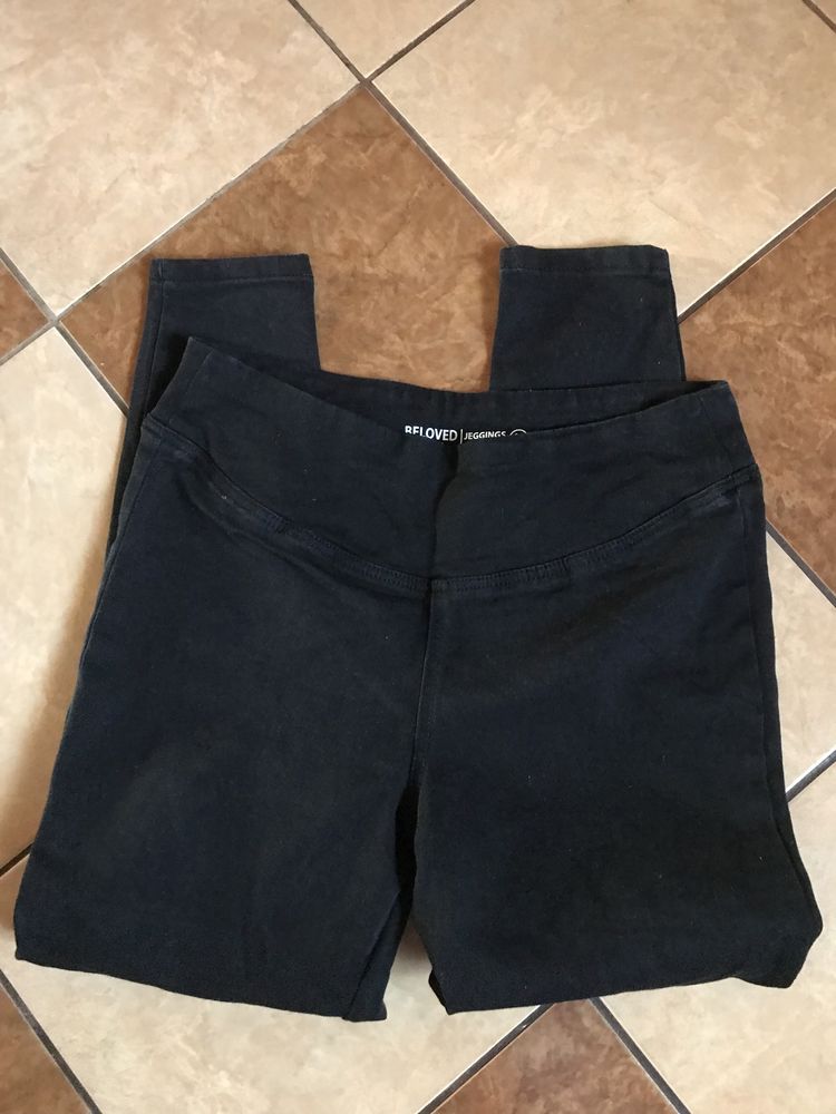 Czarne spodnie damskie Jeggins Beloved