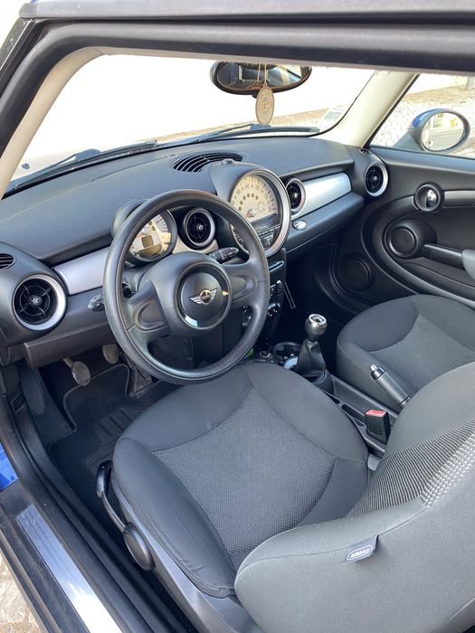 Carro MINI One D