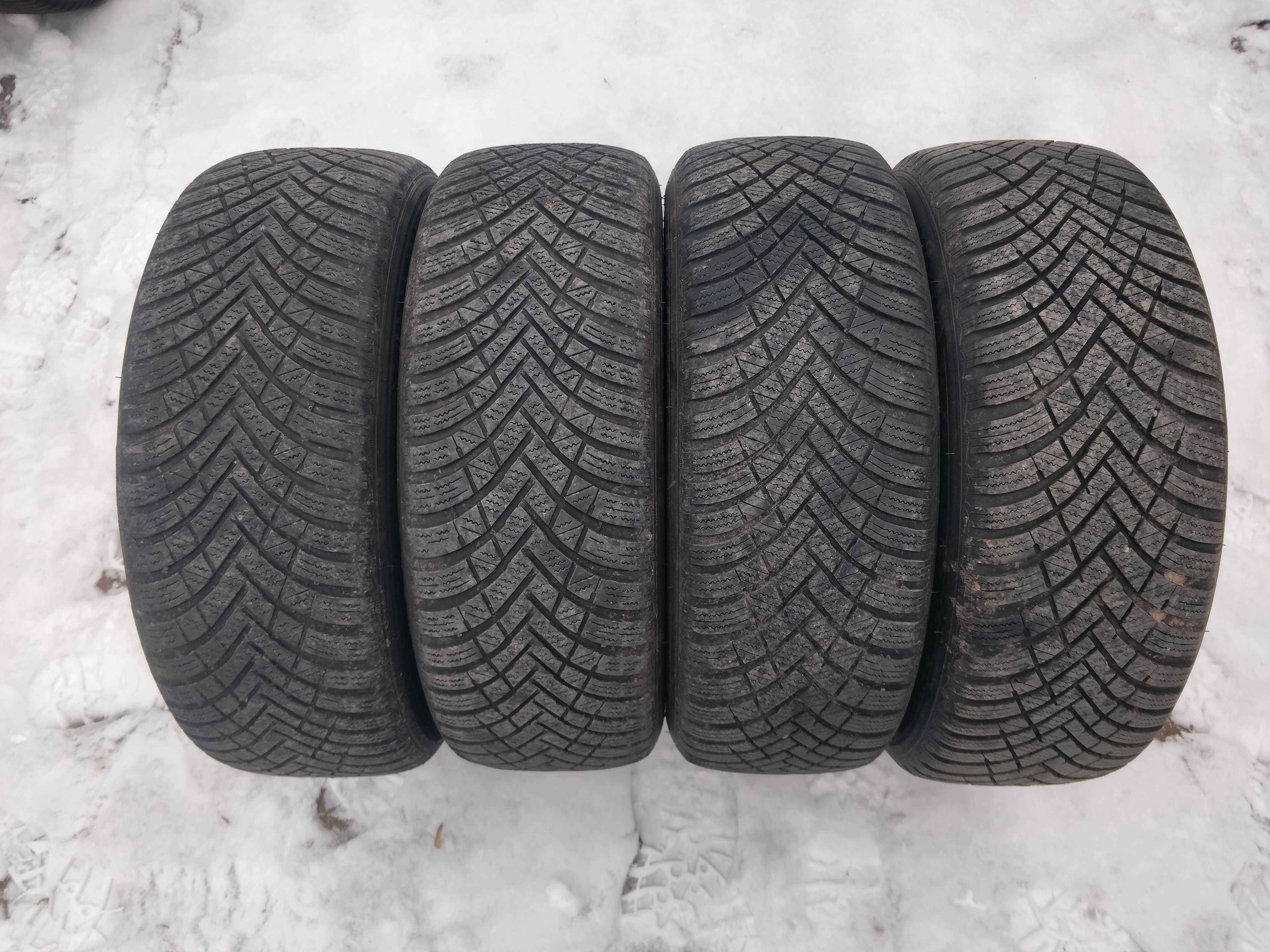 3324. Opony zimowe 215/55/16 Hankook 2022r 5/6.7mm cena za 4szt