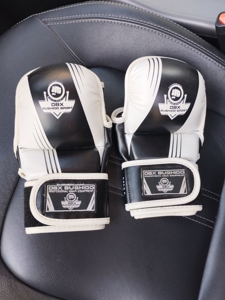 Rękawice MMA Dbx BUSHIDO.