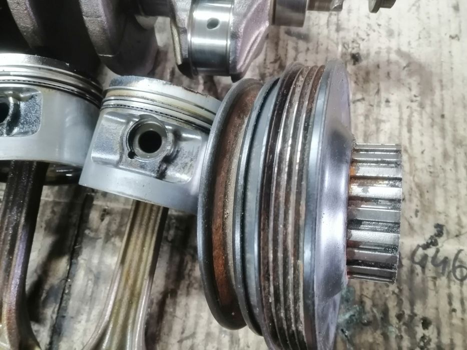 Коленвал шатуни поршня 2.0 16V 053C VW Passat Corrado Audi 100 A6