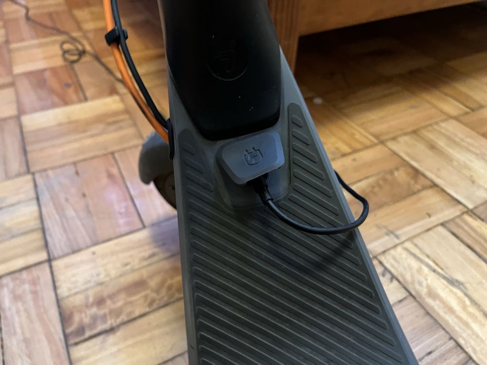 Trotinete elétrica NineBot Usada