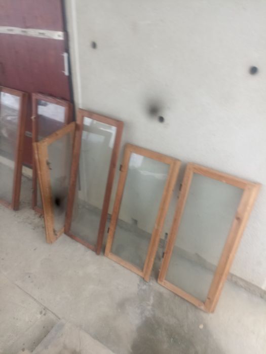 Рамки віконні зі склом різних розмірів