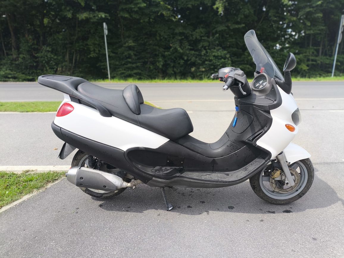 Piaggio 9x 125 bardzo niski przebieg 8700km