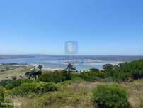 Terreno para construção, c/vista para a Lagoa de Obidos, área total de