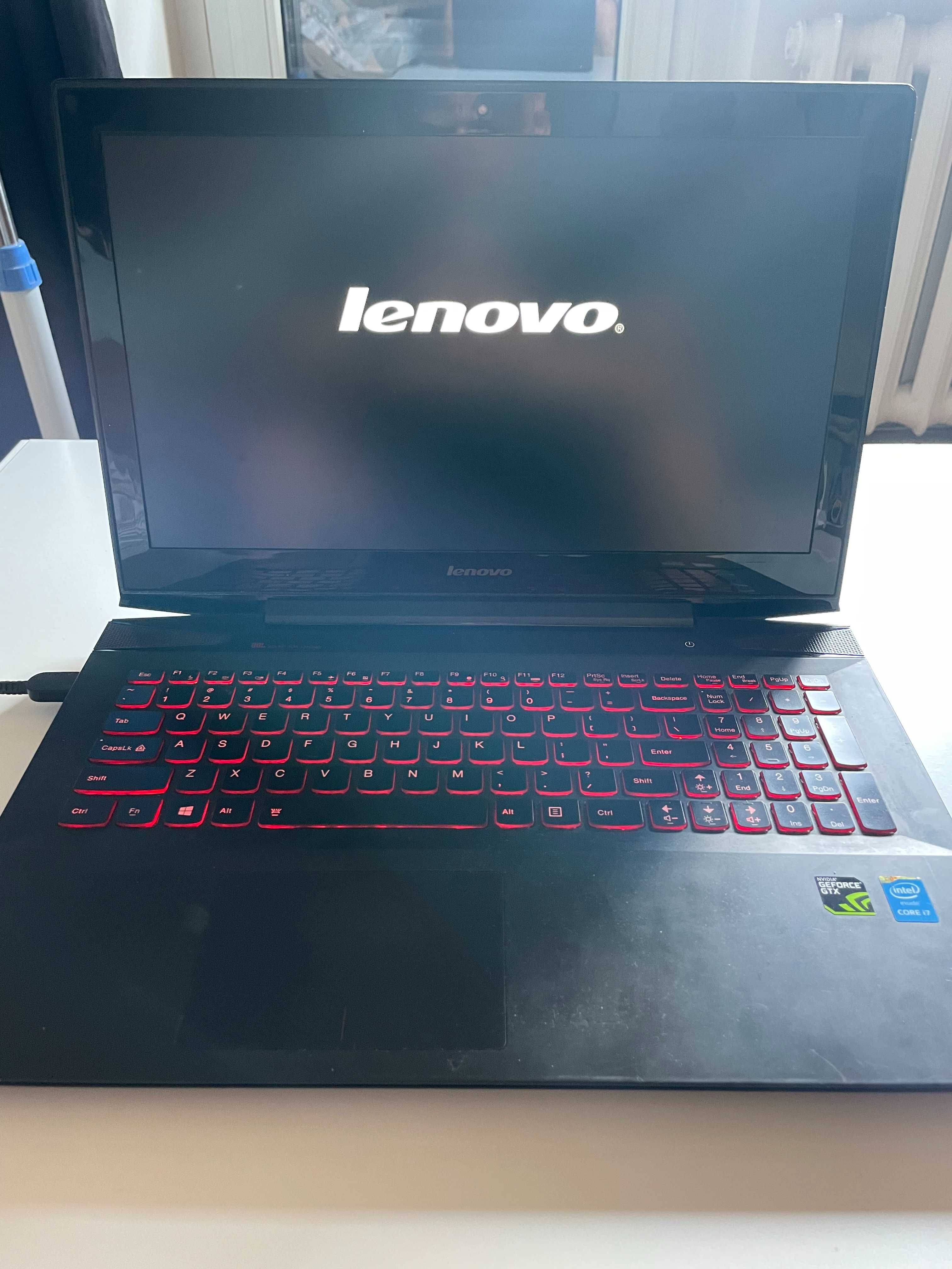 Sprzedam laptopa lenovo Y50-70