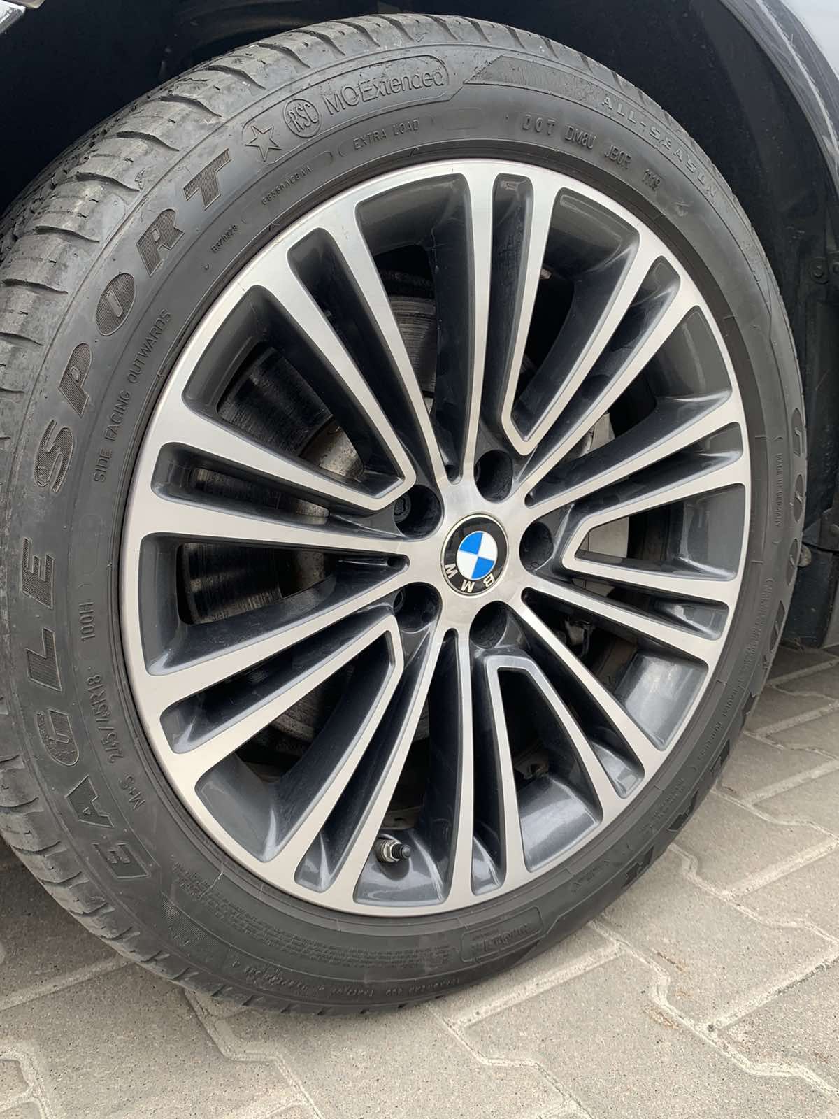 BMW G30 2019 5 series