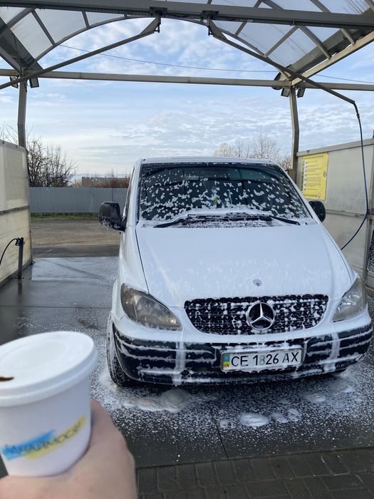 Автомобіль 2005 року