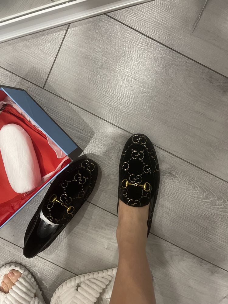 Лофери Gucci нові