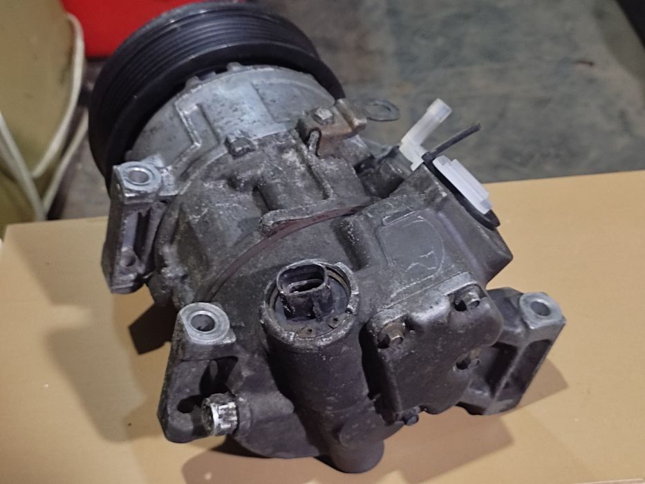 Продам рабочий кондиционер на РАФ 4,2006г