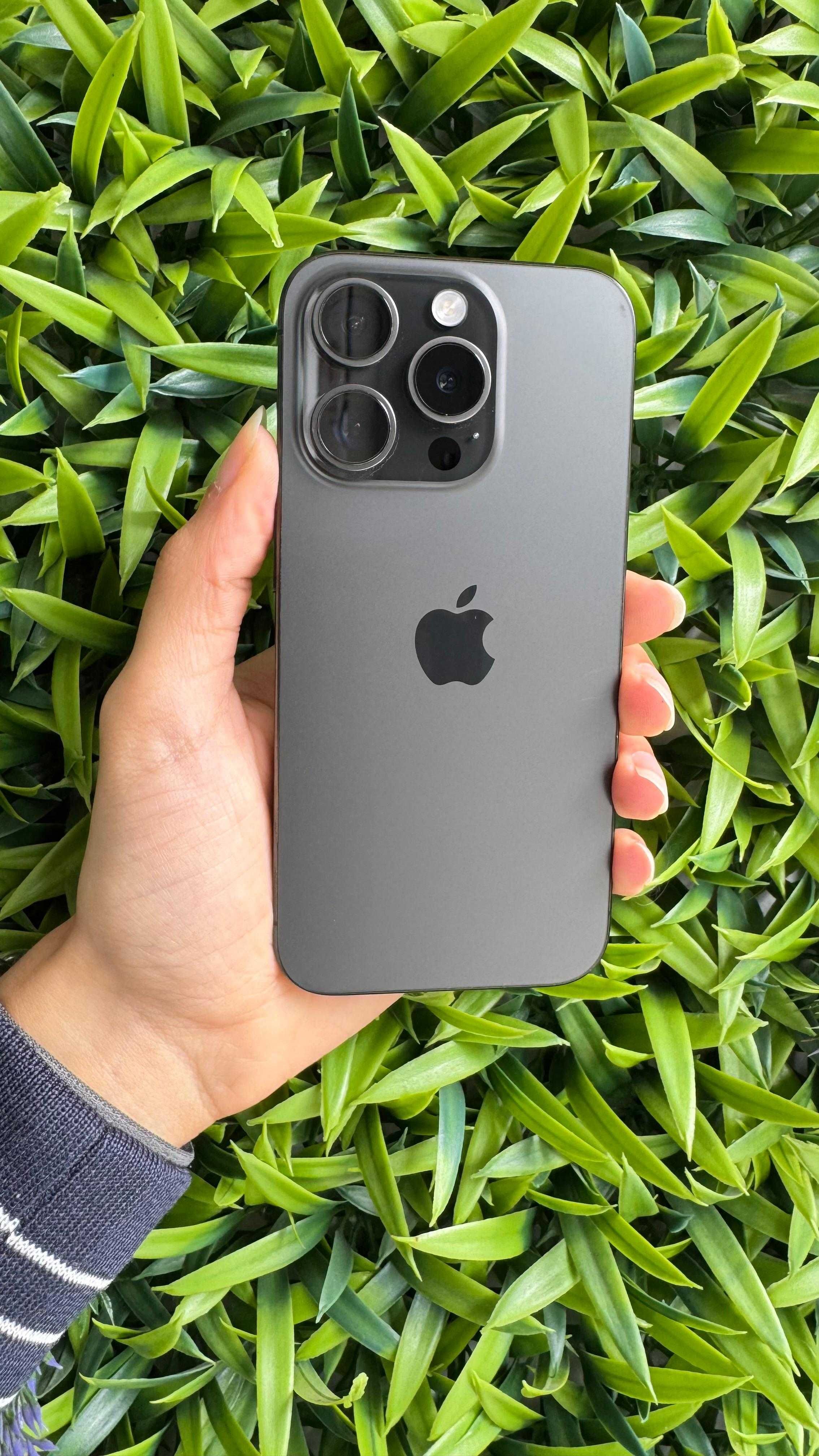 iPhone 15 Pro 128GB eSIM Preto Titânio - Loja Ovar