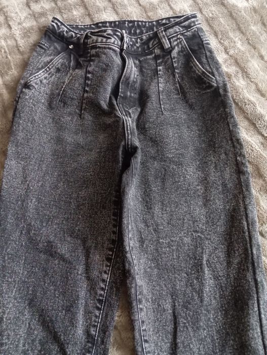 Женские джинсы Мом