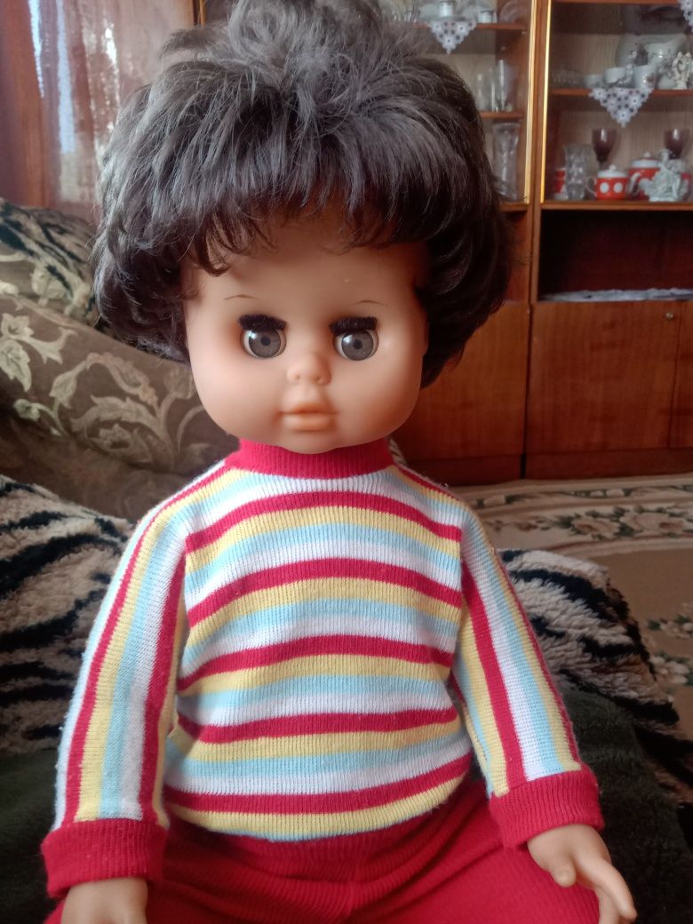 Продам німецьку ляльку