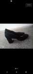 Czarne eleganckie buty na obcasie