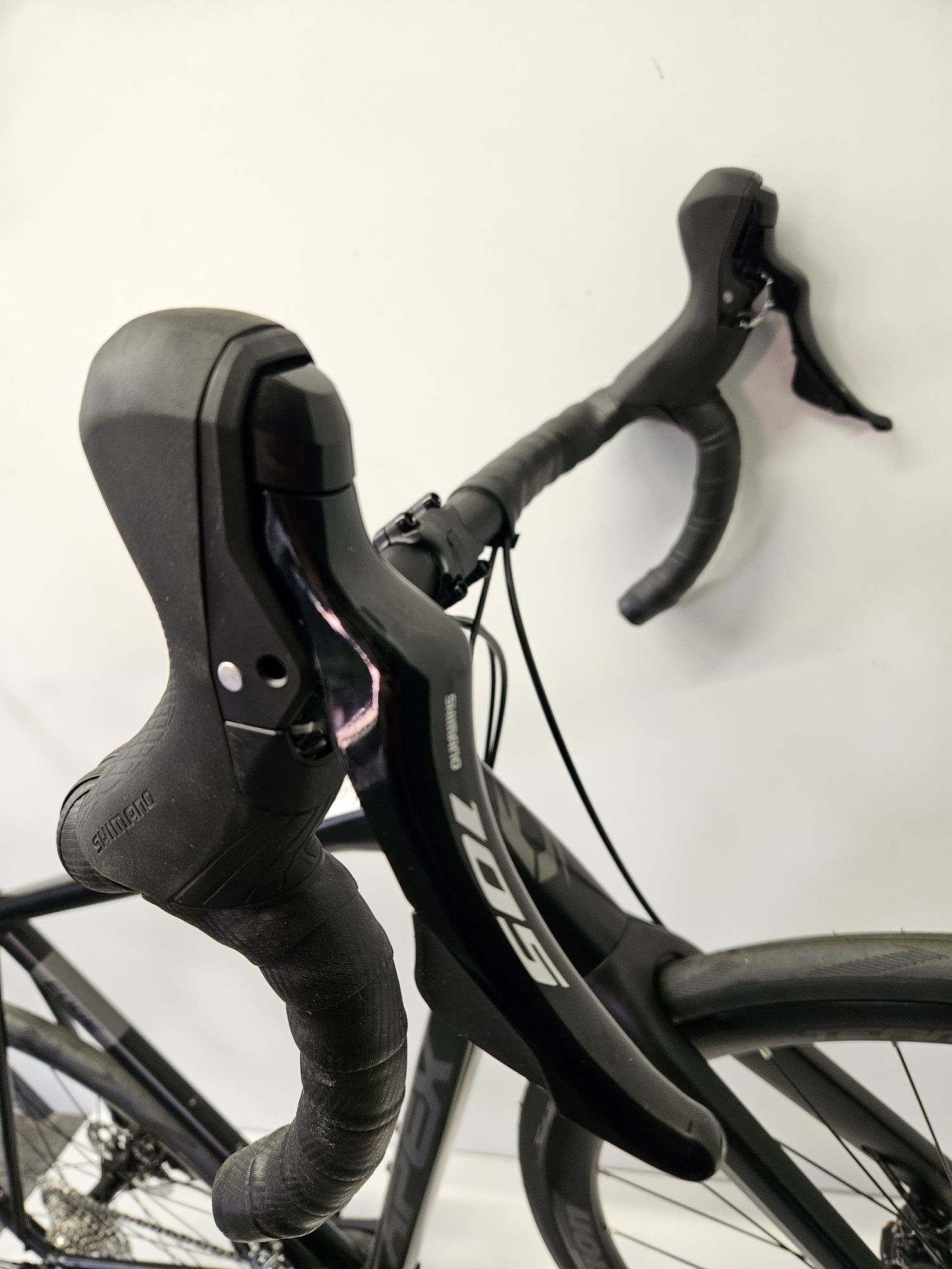 Nowy APEX EDGE rower szosowy Shimano 105 2x12 DISC