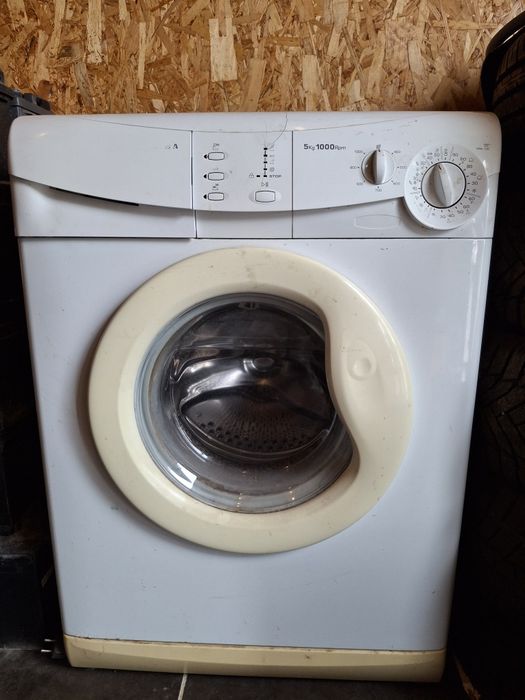 Пральна машина б.в.