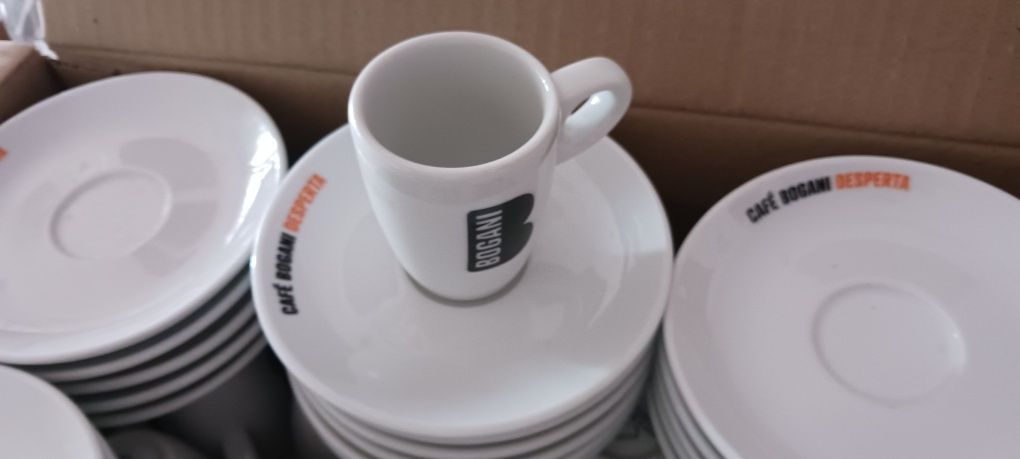Conjunto de chávena de café