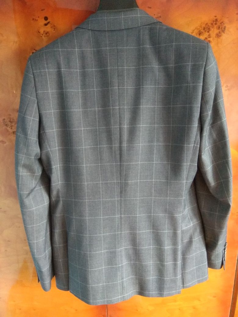 Elegancki szary garnitur GarniteX rozmiar 100/182/88