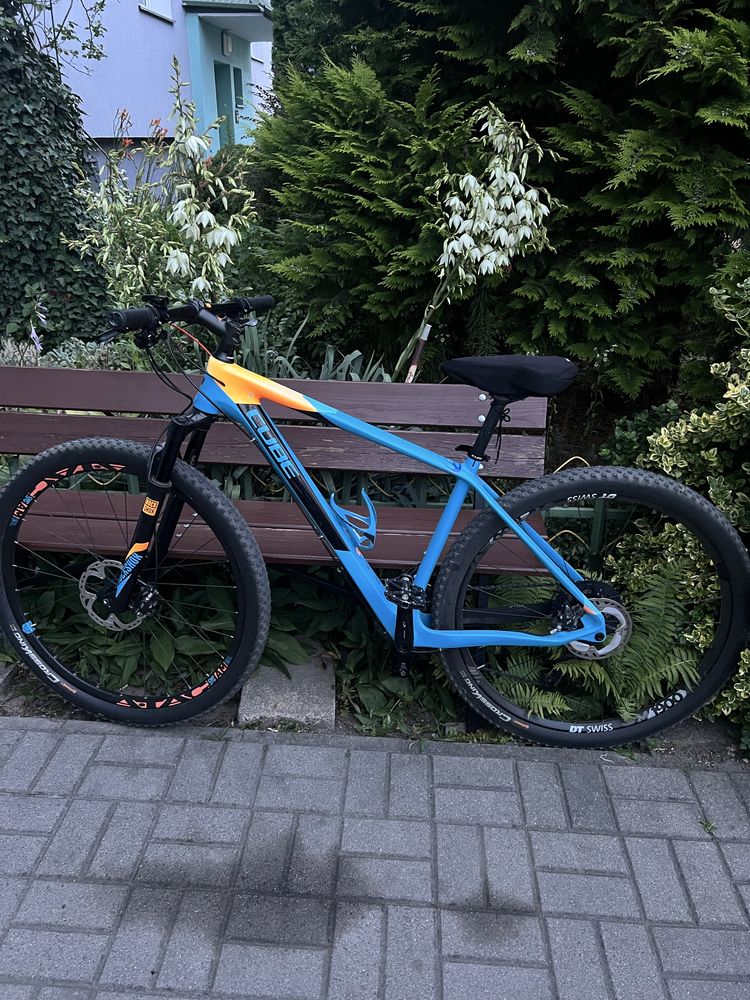 Rower mtb  cube reaction race carbon