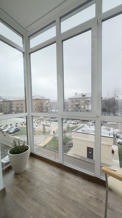 Подобова у центрі міста Люкс проспект Соборний