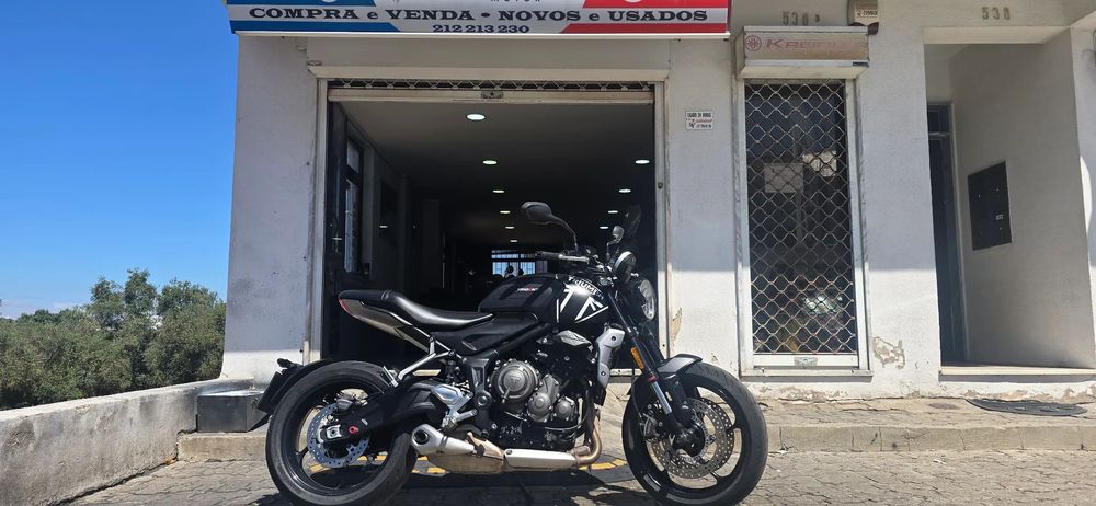 Triumph Trident  660